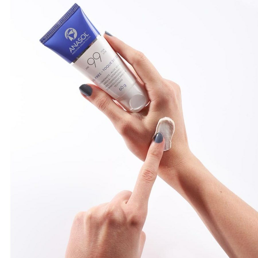 https://cdn.ultrafarma.com.br/static/produtos/824980/large-639256814664188388-824980_6.png